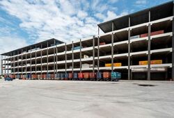 Gul Avenue (D22), Warehouse #477440181